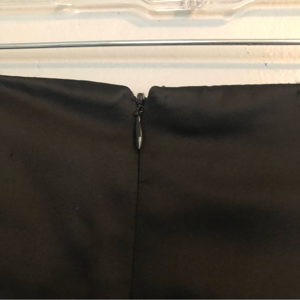 Theory Black Satin Fit and Flare Skirt Sz. 4 - Picture 10 of 10